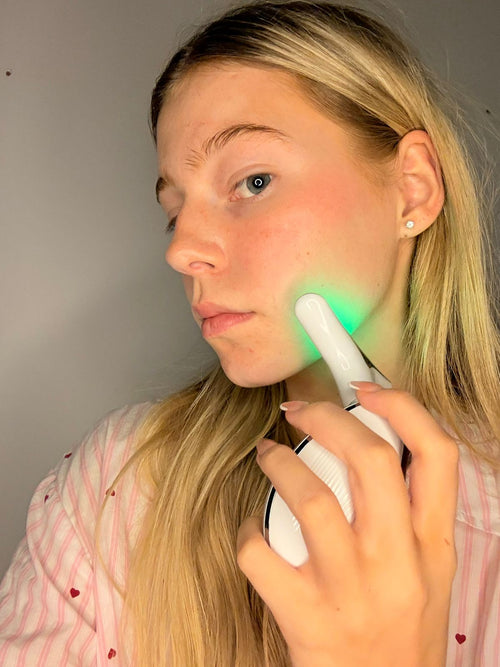 LumaéLift - 7-Color LED Face & Neck Sculptor